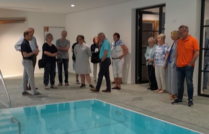 Rundgang durchs Hallenbad.  <span class='image-autor'>Foto: Filitz</span>
