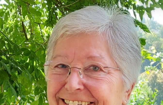 Helga Eberle.  pv
