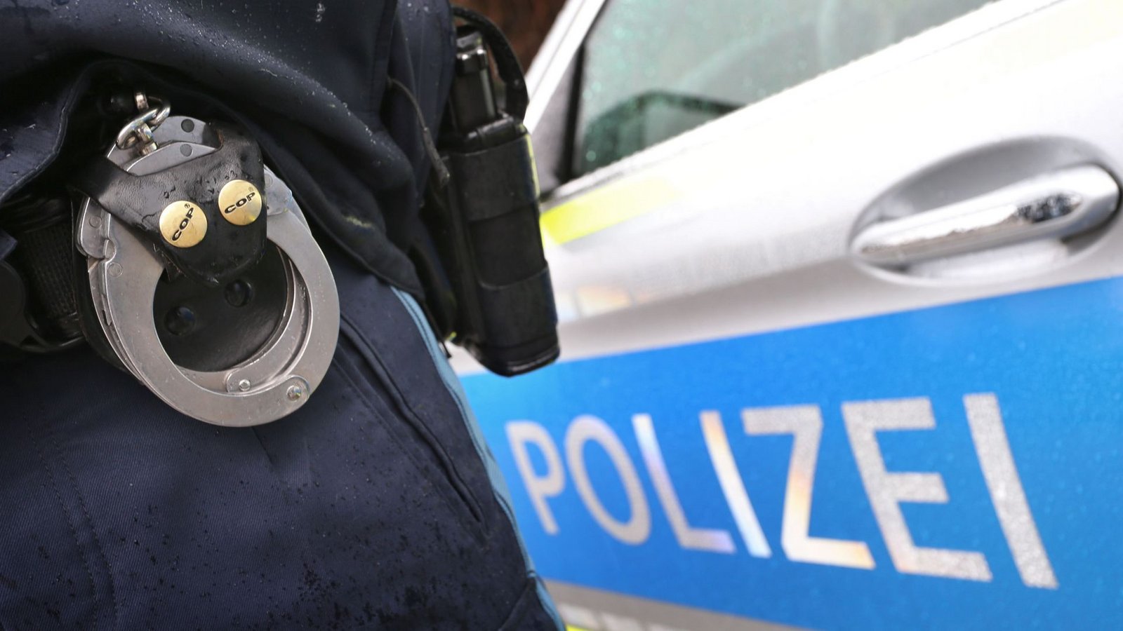 Die Polizei ermittelt. (Symbolbild)Foto: Karl-Josef Hildenbrand/dpa/Karl-Josef Hildenbrand Die Polizei ermittelt. (Symbolbild)Foto: Karl-Josef Hildenbrand/dpa/Karl-Josef Hildenbrand