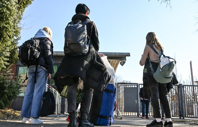 Flüchtlinge  werden wie hier in Sigmaringen aus den Landeserstaufnahmeeinrichtungen in die Kommunen verteilt.<span class='image-autor'>Foto: dpa/Felix Kästle</span>