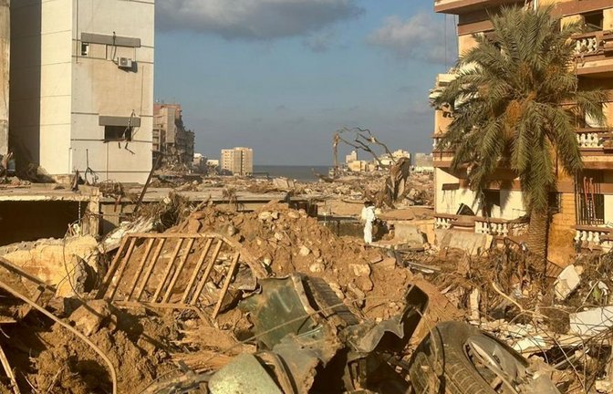 Nach der verheerenden Flutkatastrophe in Libyen zeichnet sich ein Bild der Zerstörung ab.<span class='image-autor'>Foto: ---/MFS/dpa</span>