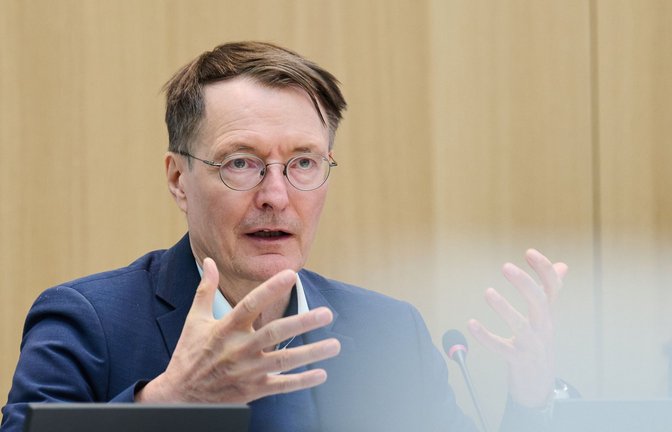 Karl Lauterbach widersprach am Montag einem Medienbericht. (Archivbild)<span class='image-autor'>Foto: dpa/Annette Riedl</span>