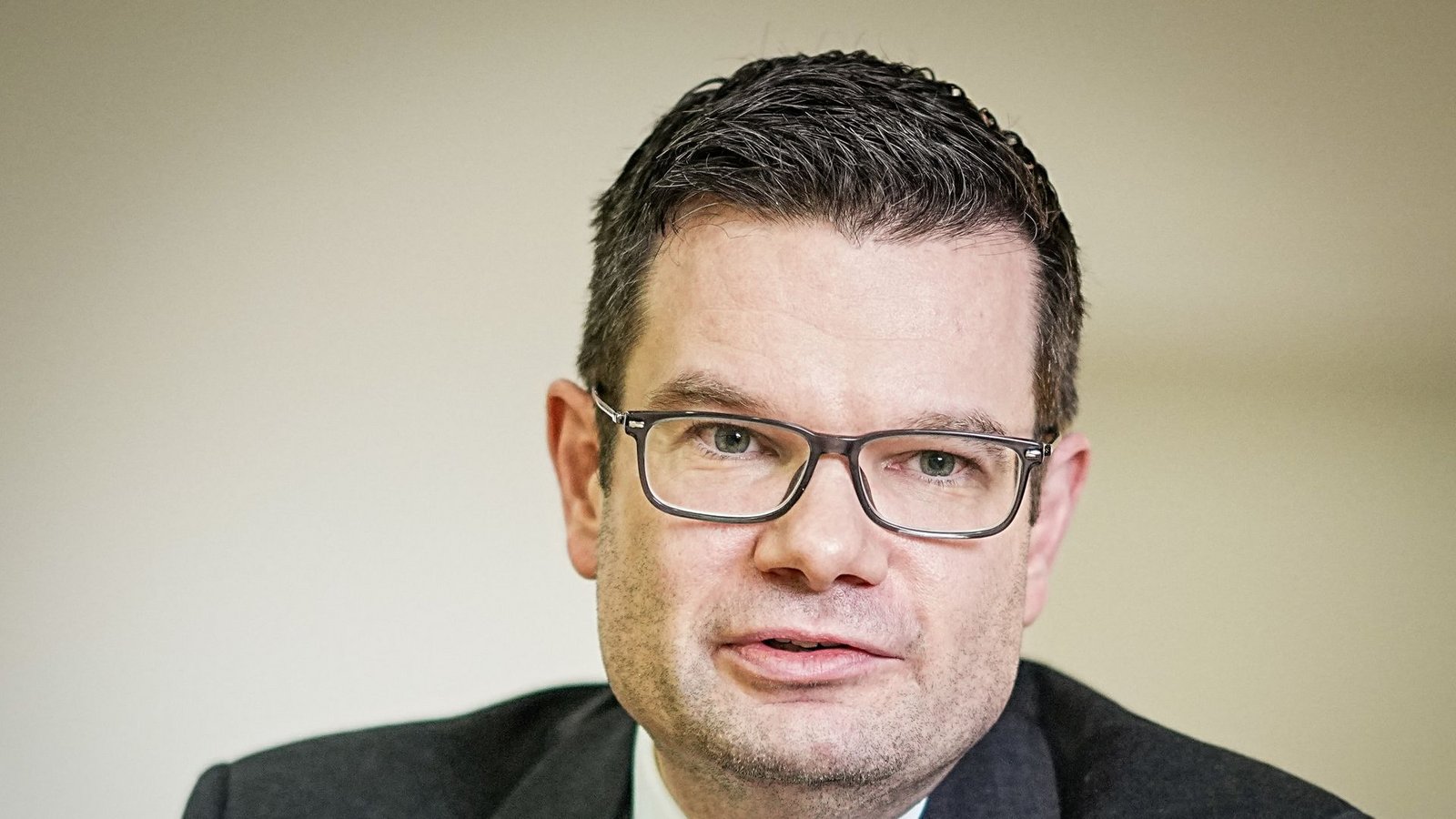 Die Gesellschaft wandelt sich: Buschmanns „Verantwortungsgemeinschaft“ soll dem Rechnung tragen.Foto: dpa/Michael Kappeler Die Gesellschaft wandelt sich: Buschmanns „Verantwortungsgemeinschaft“ soll dem Rechnung tragen.Foto: dpa/Michael Kappeler