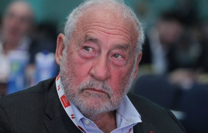 Topökonom Joseph Stiglitz und  weitere Wirtschaftsnobelpreis-träger fürchten, dass Donald Trumps Politik die Teuerung erneut in die Höhe treiben könnte<span class='image-autor'>Foto: //Aristidis Vafeiadakis</span>