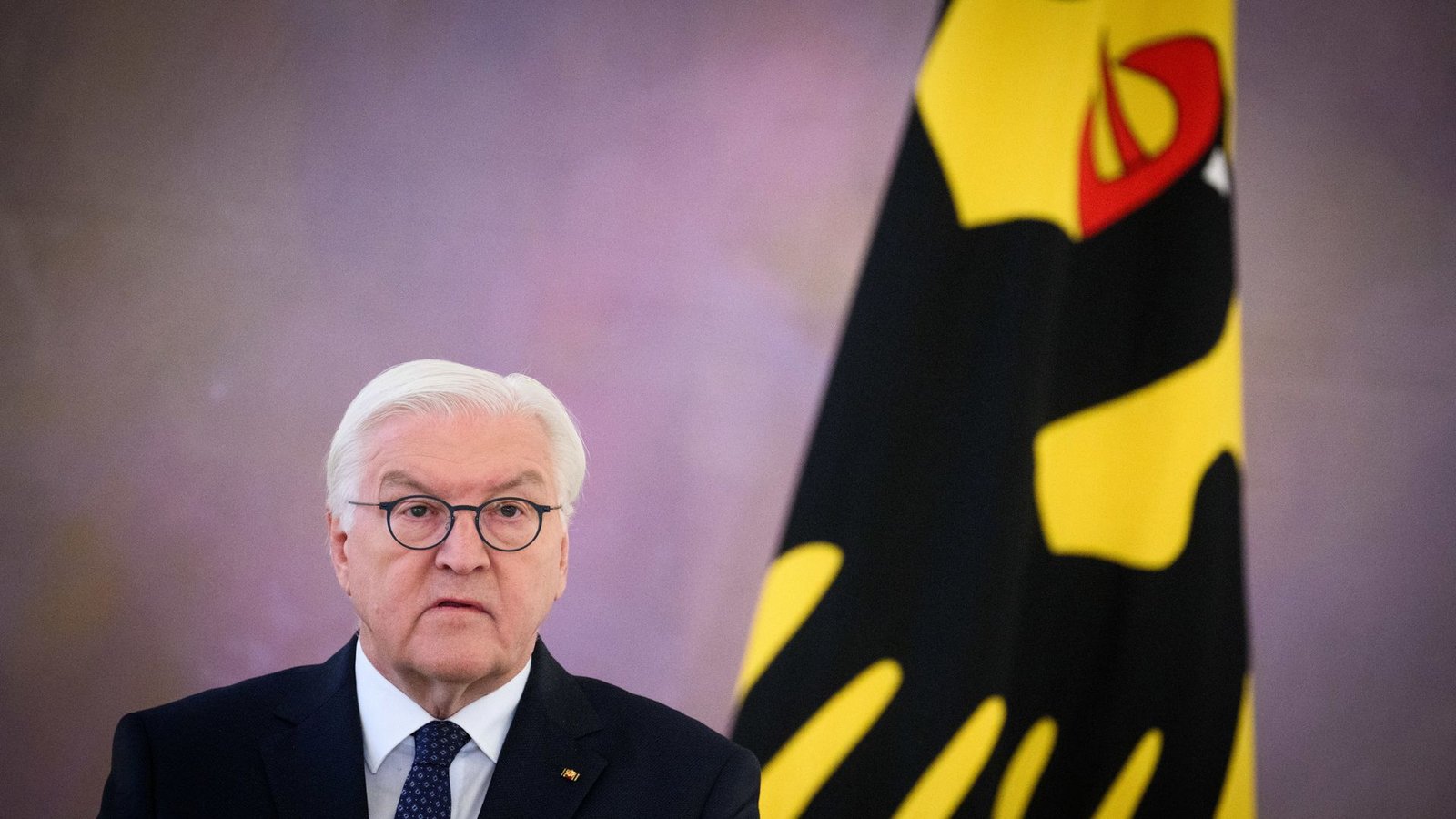 Sieht sich plötzlich in den Konflikt um das Cannabis-Gesetz hineingezogen: Bundespräsident Frank-Walter Steinmeier.Foto: dpa/Bernd von Jutrczenka Sieht sich plötzlich in den Konflikt um das Cannabis-Gesetz hineingezogen: Bundespräsident Frank-Walter Steinmeier.Foto: dpa/Bernd von Jutrczenka
