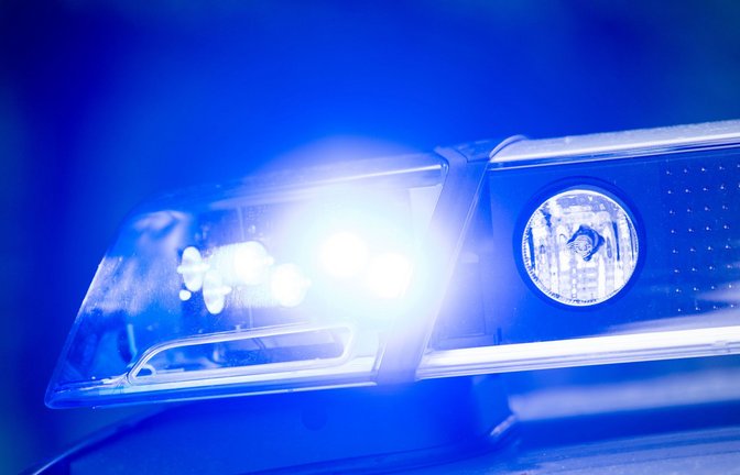 Die Polizei sucht nach der unbekannten Frau. (Symbolbild)<span class='image-autor'>Foto: Lino Mirgeler/dpa</span>