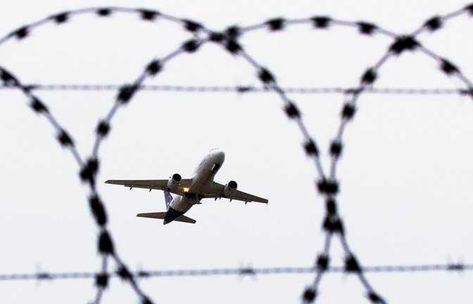 Straftäter, zumal jugendliche, sind nicht leicht abzuschieben.<span class='image-autor'>Foto: dpa/Julian Stratenschulte</span>