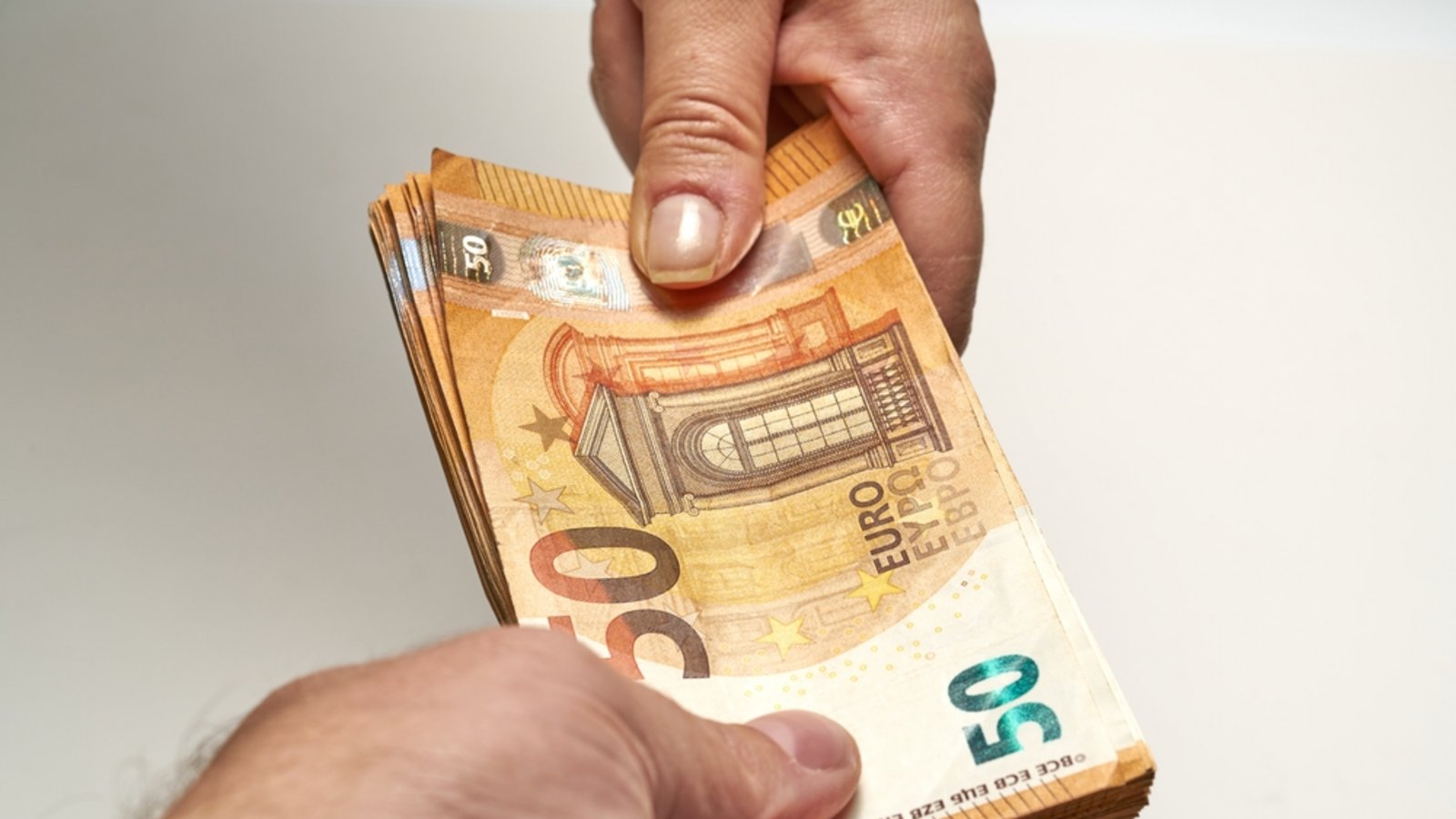 Kann man die 500 Euro behalten?Foto: nadia_if / shutterstock.com