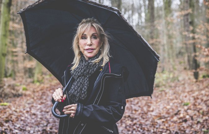 Maria Weller versucht, wie sie sagt,  „wieder Freude am Leben zu finden“.<span class='image-autor'>Foto: Andreas Reiner</span>