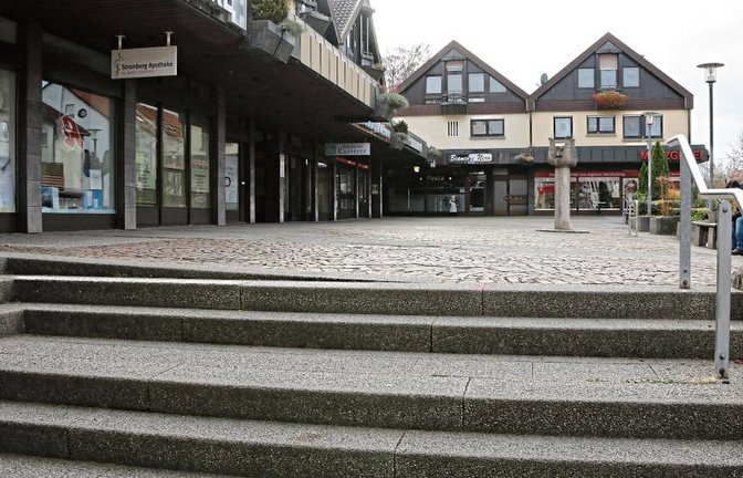 Der Sersheimer Markt soll eine Neugestaltung erfahren. Fotos: Bögel