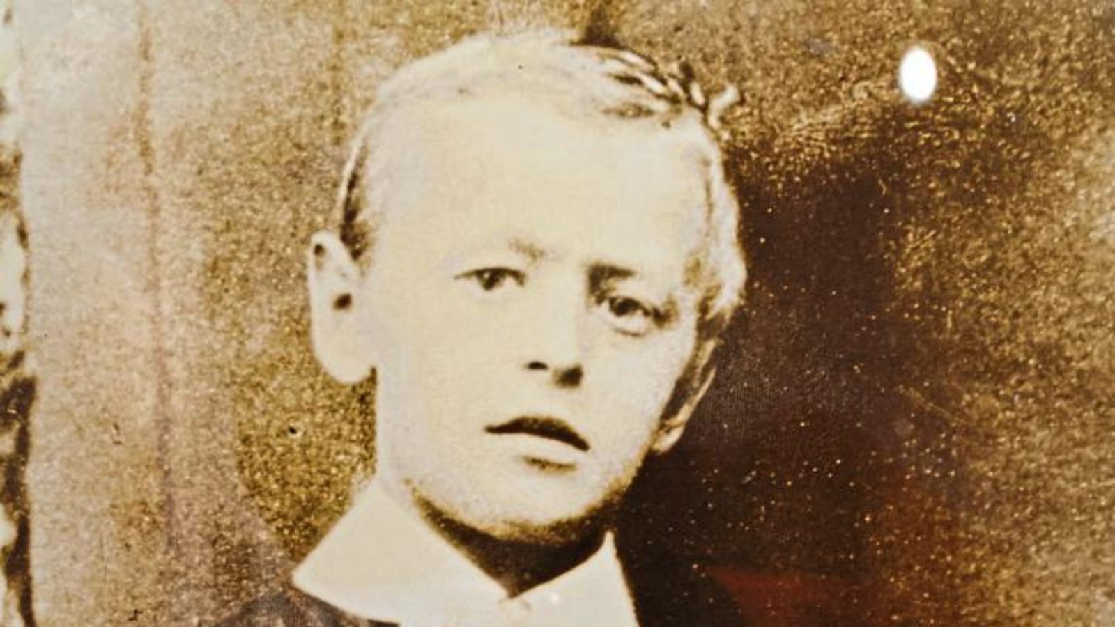 Hermann Hesse in jungen Jahren. Hermann Hesse in jungen Jahren.