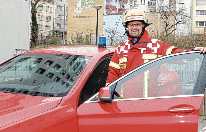Carsten Sorg ist als Kreisbrandmeister Ansprechpartner für die 28 Ortswehren im Enzkreis.  Foto: Kollros