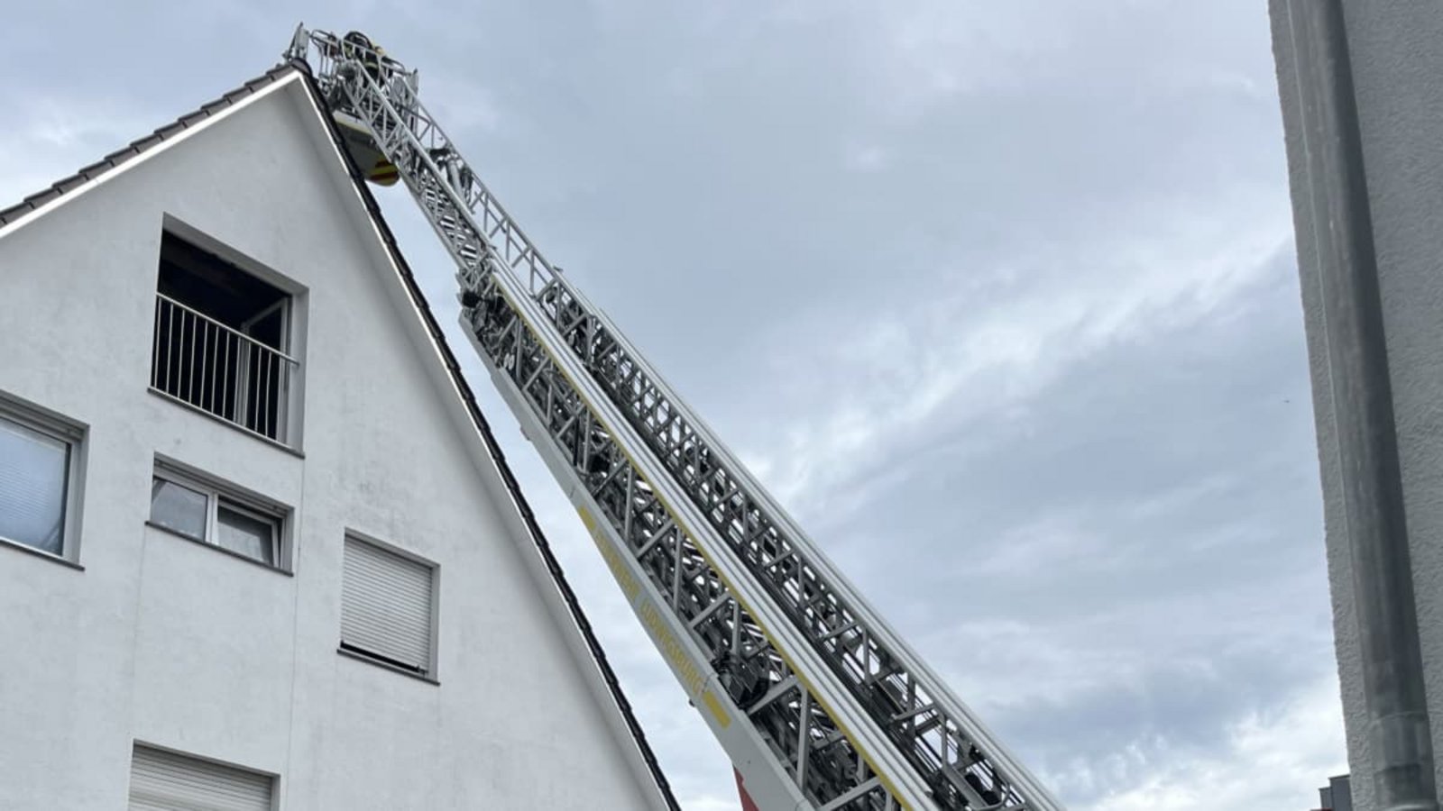 Das Feuer war schnell unter Kontrolle.Feierwehr Ludwigsburg Das Feuer war schnell unter Kontrolle.Feierwehr Ludwigsburg