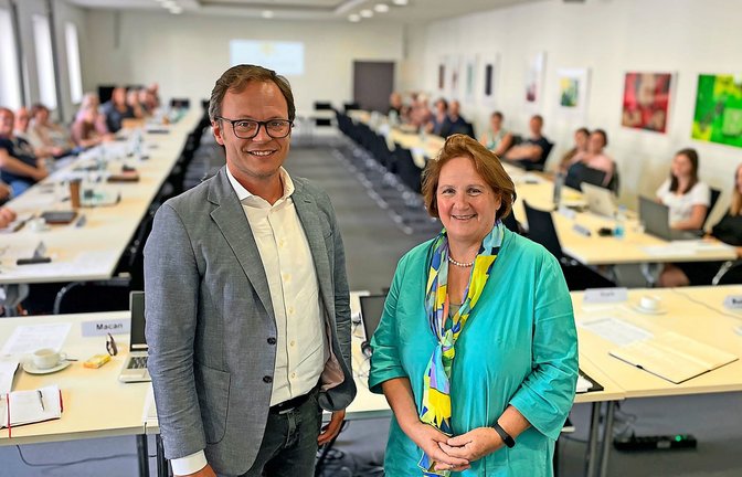 Der LEB-Vorsitzende Sebastian Kölsch mit Kultusministerin Theresa Schopper<span class='image-autor'>Foto: Kultusministerium/pr</span>