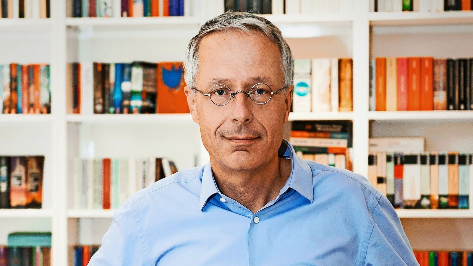 Matthias Grüb in seinem VerlagsräumenFoto: Daniel Schoenen Matthias Grüb in seinem VerlagsräumenFoto: Daniel Schoenen
