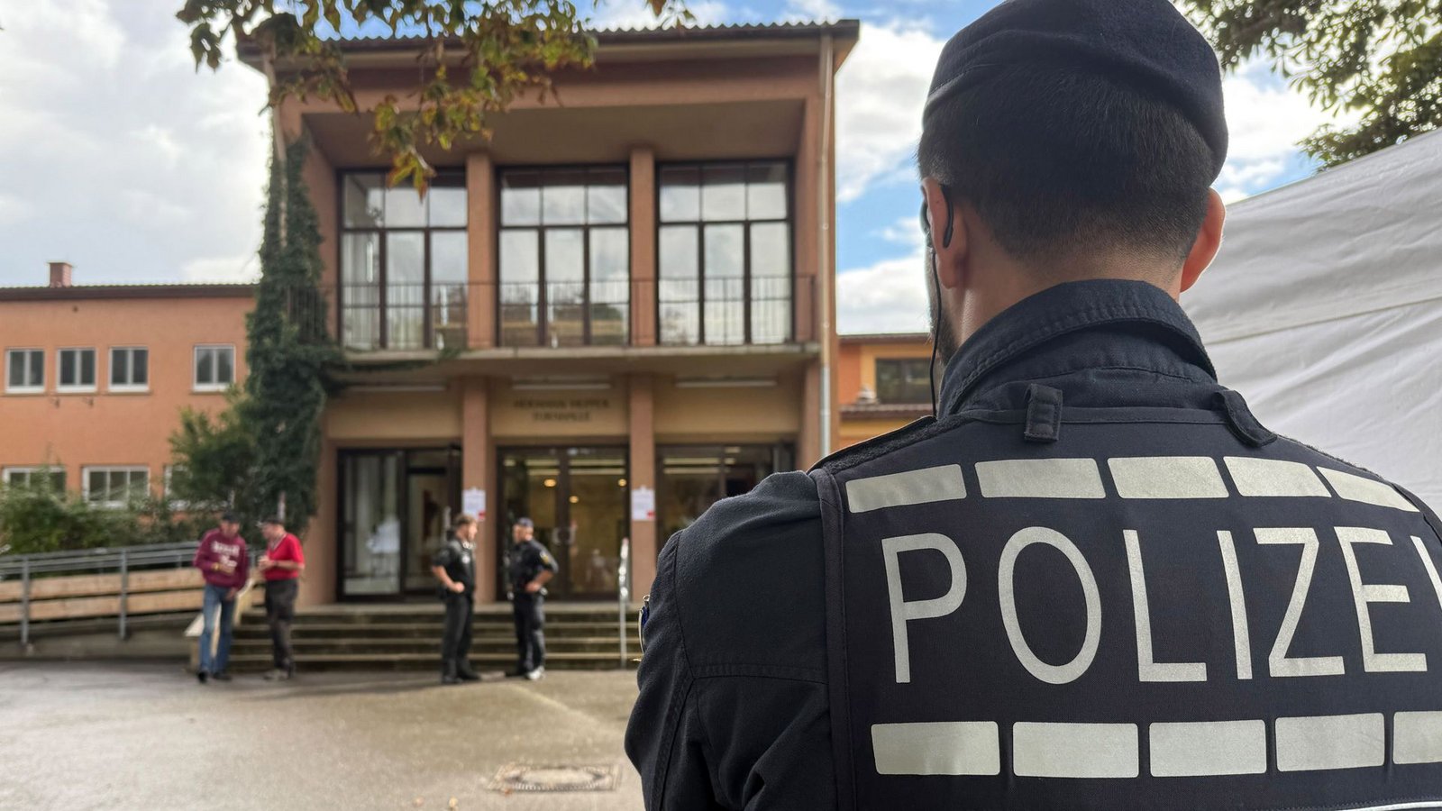Die Polizei in Tübingen zieht eine positive Bilanz nach der Diskussion in Tübingen.Foto: David Nau/dpa