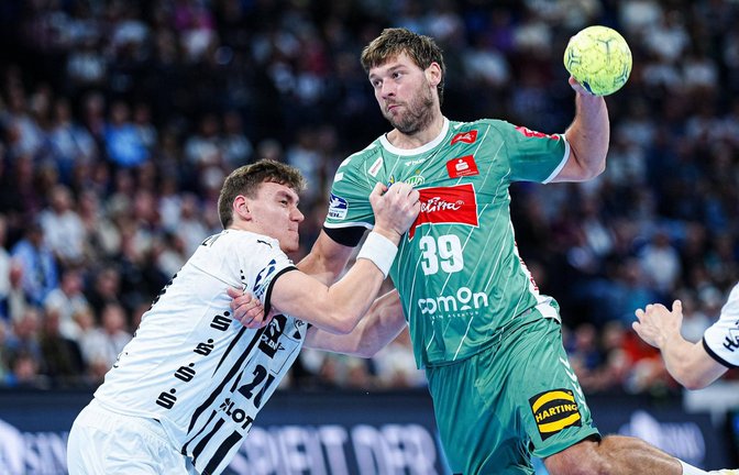 Malte Donker (re.) kommt von GWD Minden.<span class='image-autor'>Foto: IMAGO/Eibner-Pressefoto/Marcel von Fehrn</span>