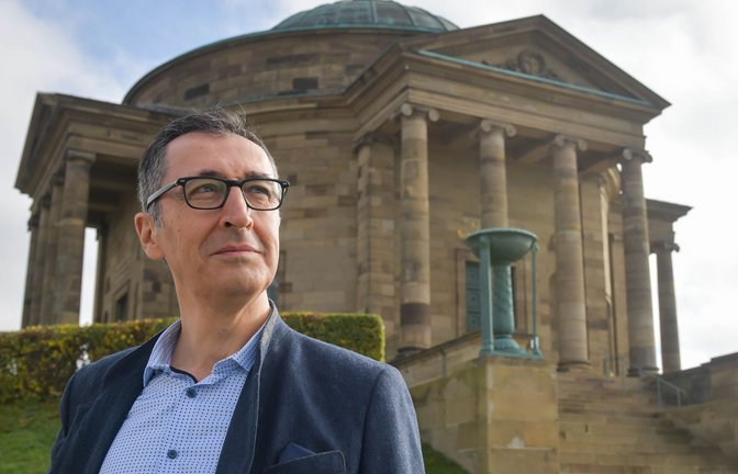 Cem Özdemir vor der Württembergischen Grabkapelle<span class='image-autor'>Foto: LICHTGUT / Max Kovalenko</span>