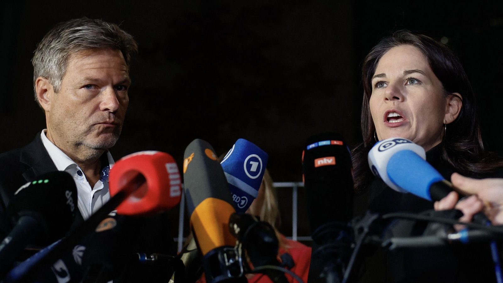 Robert Habeck hat seine Bewerbung um die Kanzlerkandidatur noch nicht offiziell verkündet.Foto: AFP/Odd Andersen