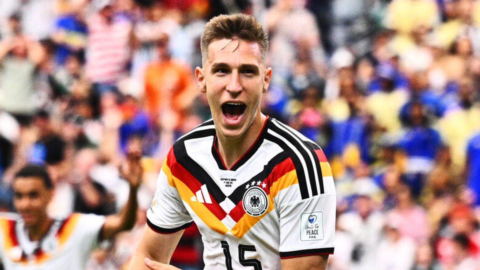 Flanke, Kopfball – Nico Schlotterbeck dreht ab zum Jubel über seinenFoto: dpa/Tom Weller Flanke, Kopfball – Nico Schlotterbeck dreht ab zum Jubel über seinenFoto: dpa/Tom Weller