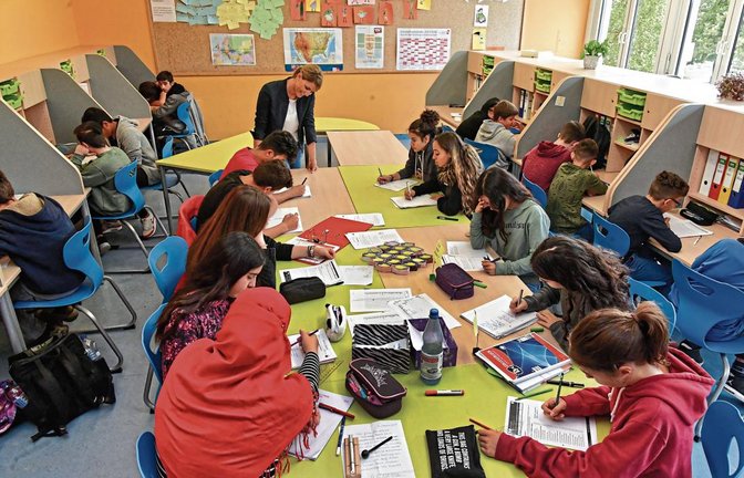 Eng geht es derzeit teilweise an der Gemeinschaftsschule Sachsenheim zu, wie hier in der Klasse 8a.  Foto: Kalb