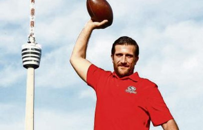 Das Ei fest im Griff: Fabian Birkholz, der neue Mann an der Linie der Scorpions Foto: Baumann