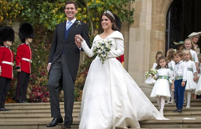 ARCHIV: Prinzessin Eugenie und ihr Ehemann Jack Brooksbank verlassen nach ihrer Hochzeit die St. George's Chapel in Schloss Windsor.<span class='image-autor'>Victoria Jones/PA Wire/dpa</span>