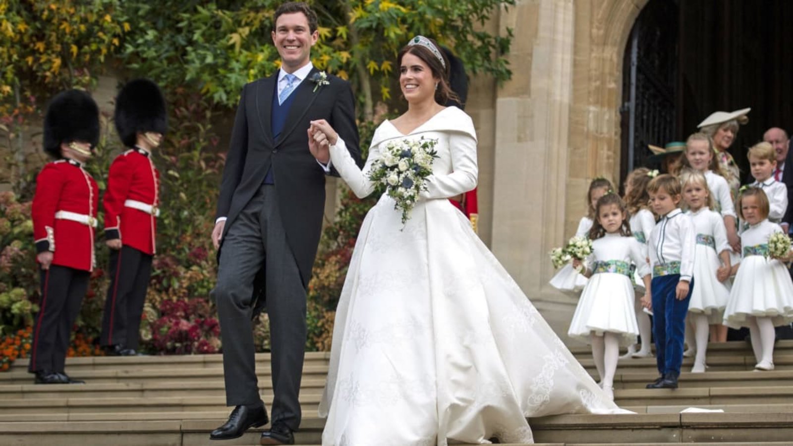 ARCHIV: Prinzessin Eugenie und ihr Ehemann Jack Brooksbank verlassen nach ihrer Hochzeit die St. George's Chapel in Schloss Windsor.Victoria Jones/PA Wire/dpa ARCHIV: Prinzessin Eugenie und ihr Ehemann Jack Brooksbank verlassen nach ihrer Hochzeit die St. George's Chapel in Schloss Windsor.Victoria Jones/PA Wire/dpa