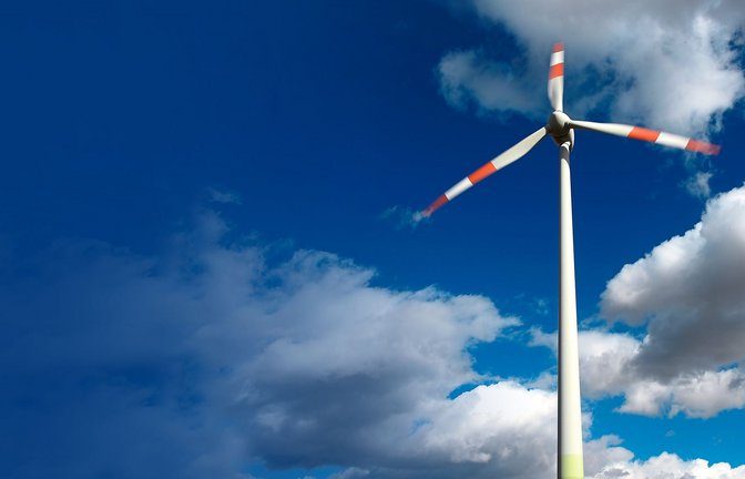Nicht immer sind die Bürger glücklich über neue Windräder. Der Bürgermeister von Sulzbach-Laufen gibt Tipps.<span class='image-autor'>Foto: Arne Dedert/dpa/Arne Dedert</span>