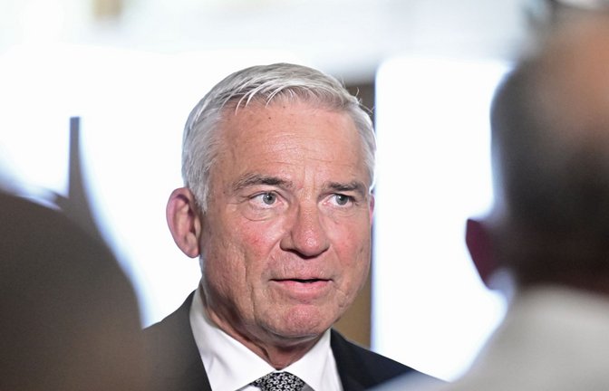 Thomas Strobl (CDU), Innenminister von Baden-Württemberg, im Landtag. (Archivbild)<span class='image-autor'>Foto: Bernd Weißbrod/dpa/Bernd Weißbrod</span>