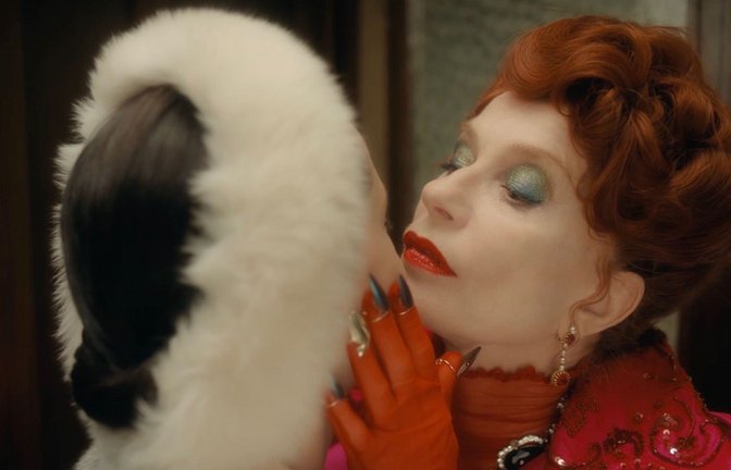 Isabelle Huppert in „Die Blutgräfin“<span class='image-autor'>Foto: Amour Fou Vienna, Amour Fou Luxembourg, Heimatfilm, Ulrike Ottinger Filmproduktion/P. Domenigg</span>