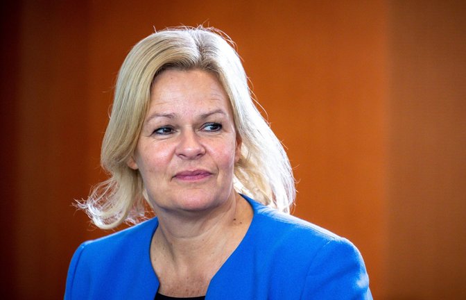 Bundesinnenminsterin Nancy Faeser steht SPD-Spitzenkandidatin für die hessische Landtagswahl bereit.<span class='image-autor'>Foto: dpa/Michael Kappeler</span>