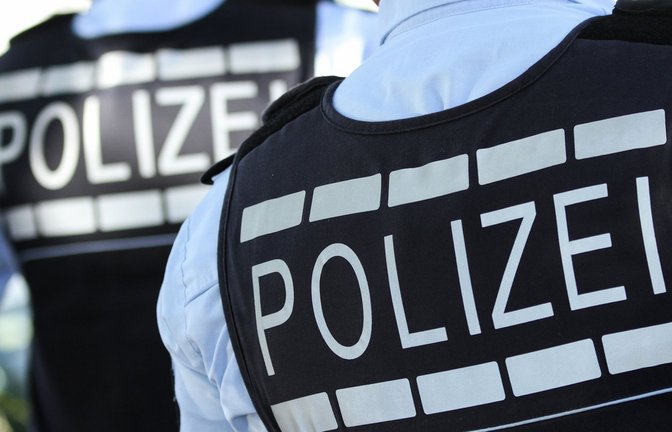 Die Polizei nahm den Tatverdächtigen fest. (Symbolbild)<span class='image-autor'>Foto: dpa/Silas Stein</span>