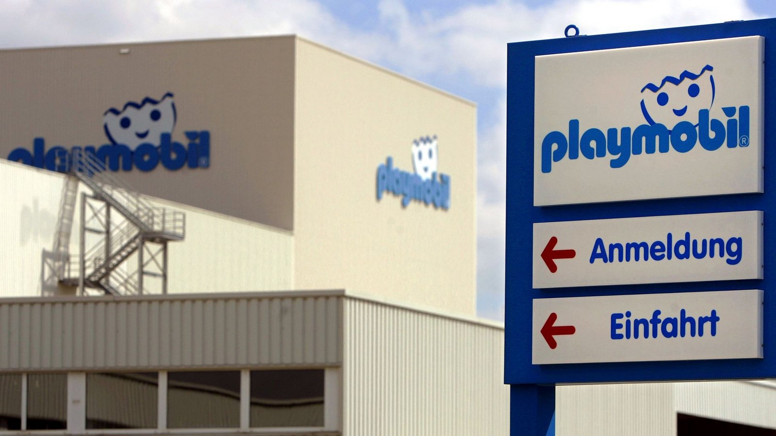 Das Playmobil-Stammwerk in Dietenhofen soll im Juni schließen.Foto: Alexander Rüsche/dpa/Alexander Rüsche