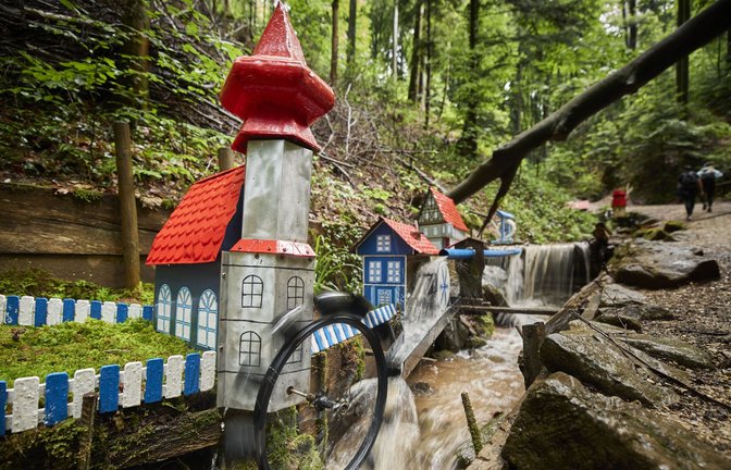 Eine Kirche mit Wasserrad – diese und andere Wasserspiele gibt es in der Schelmenklinge in Lorch zu entdecken.<span class='image-autor'>Foto: Gottfried Stoppel/Gottfried Stoppel</span>