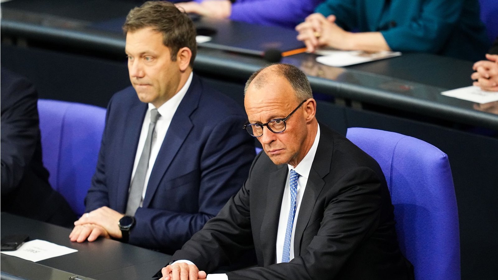 Aufgrund der ausbleibenden Einigung bei der Stromsteuer hagelt es nun Kritik für die Regiergungskoalition (Archivbild).Foto: Michael Kappeler/dpa Aufgrund der ausbleibenden Einigung bei der Stromsteuer hagelt es nun Kritik für die Regiergungskoalition (Archivbild).Foto: Michael Kappeler/dpa
