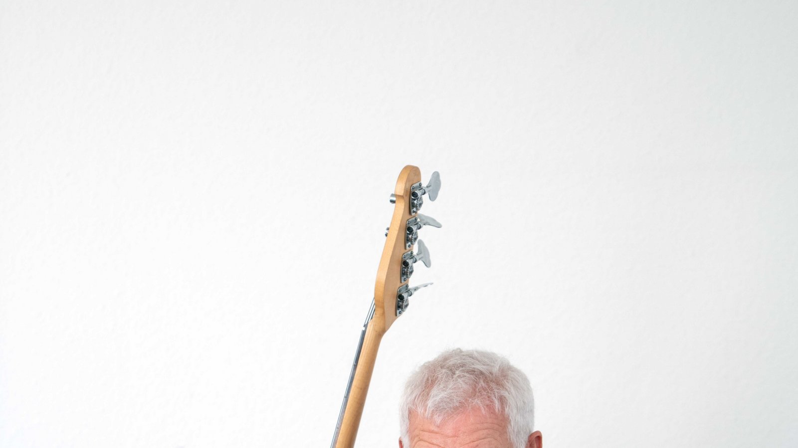 Werner Koczwara (rechts) und Ernst Mantel bieten bei ihrem Auftritt schwäbische Cover-Versionen verschiedener Welthits. Foto: Koczawara Werner Koczwara (rechts) und Ernst Mantel bieten bei ihrem Auftritt schwäbische Cover-Versionen verschiedener Welthits. Foto: Koczawara