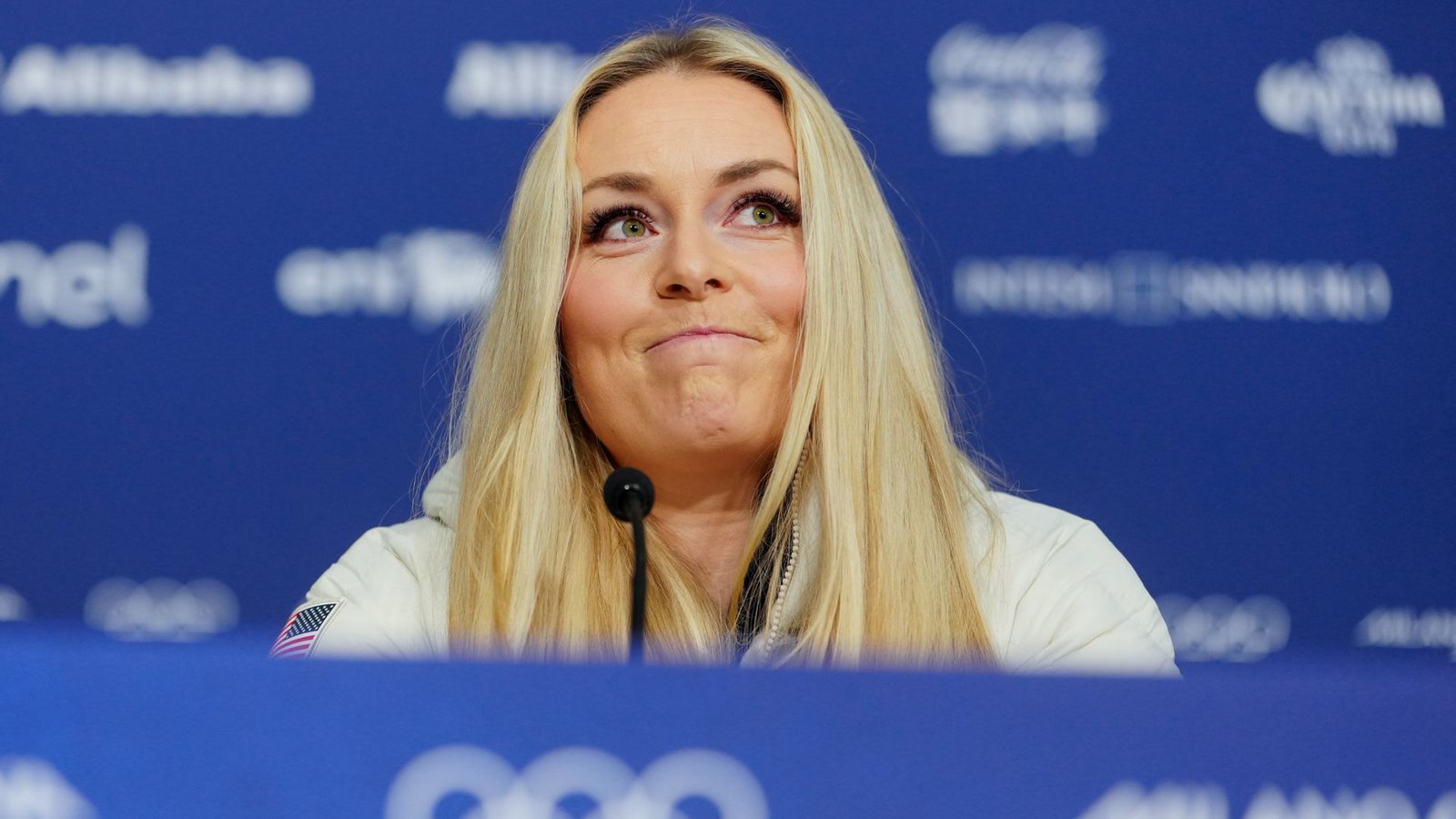 Lindsey Vonn bei einer Pressekonferenz vor ihrem schweren Sturz auf der Piste. (Archivbild)Foto: Michael Kappeler/dpa/Michael Kappeler Lindsey Vonn bei einer Pressekonferenz vor ihrem schweren Sturz auf der Piste. (Archivbild)Foto: Michael Kappeler/dpa/Michael Kappeler
