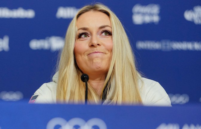 Lindsey Vonn bei einer Pressekonferenz vor ihrem schweren Sturz auf der Piste. (Archivbild)<span class='image-autor'>Foto: Michael Kappeler/dpa/Michael Kappeler</span>