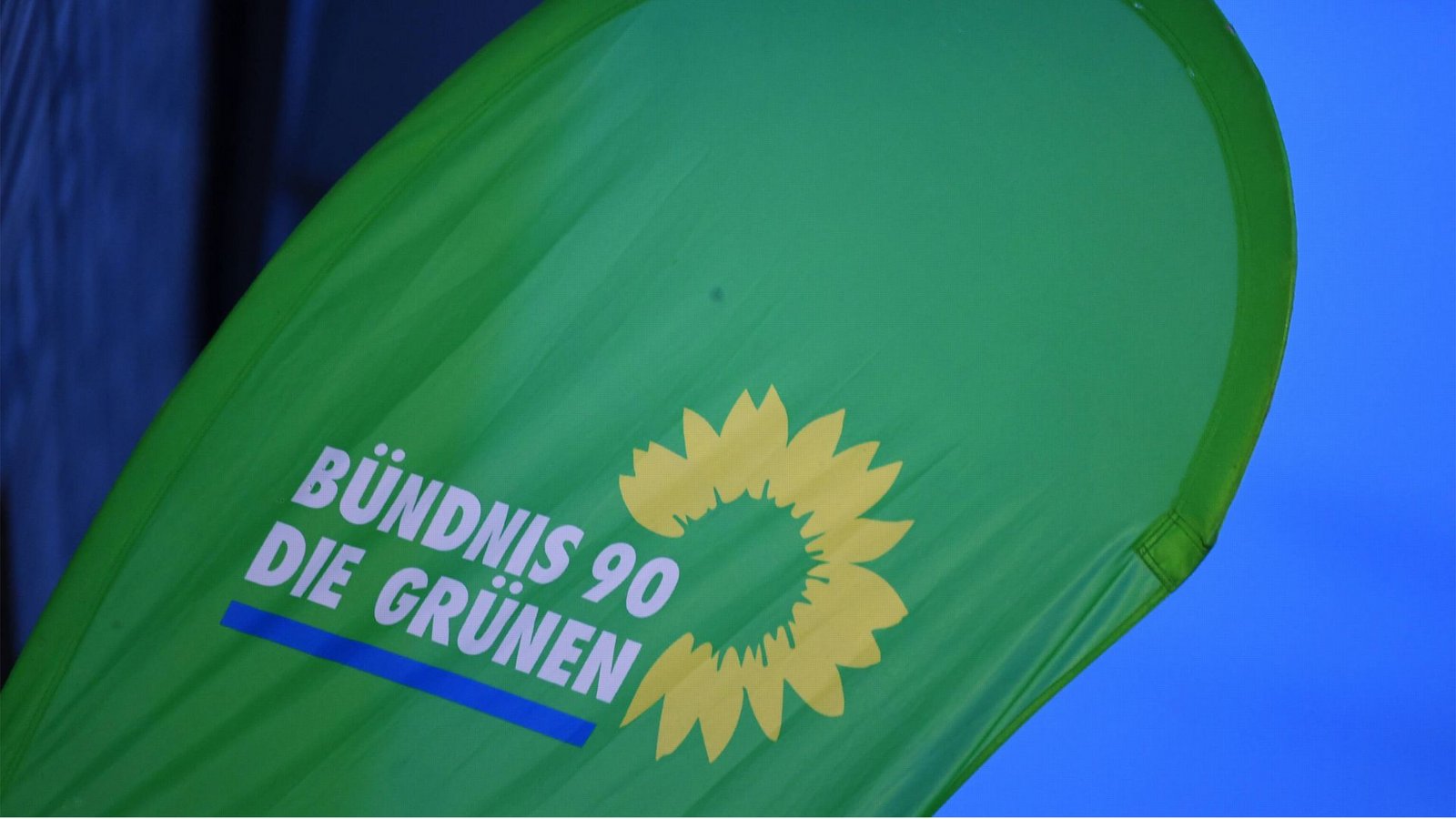 Hatte der Angriff auf einen Kandidaten der Grünen in Amtzell einen politischen Hintergrund? Dazu ermittelt der Staatsschutz. (Symbolbild)Foto: imago//Ulmer
