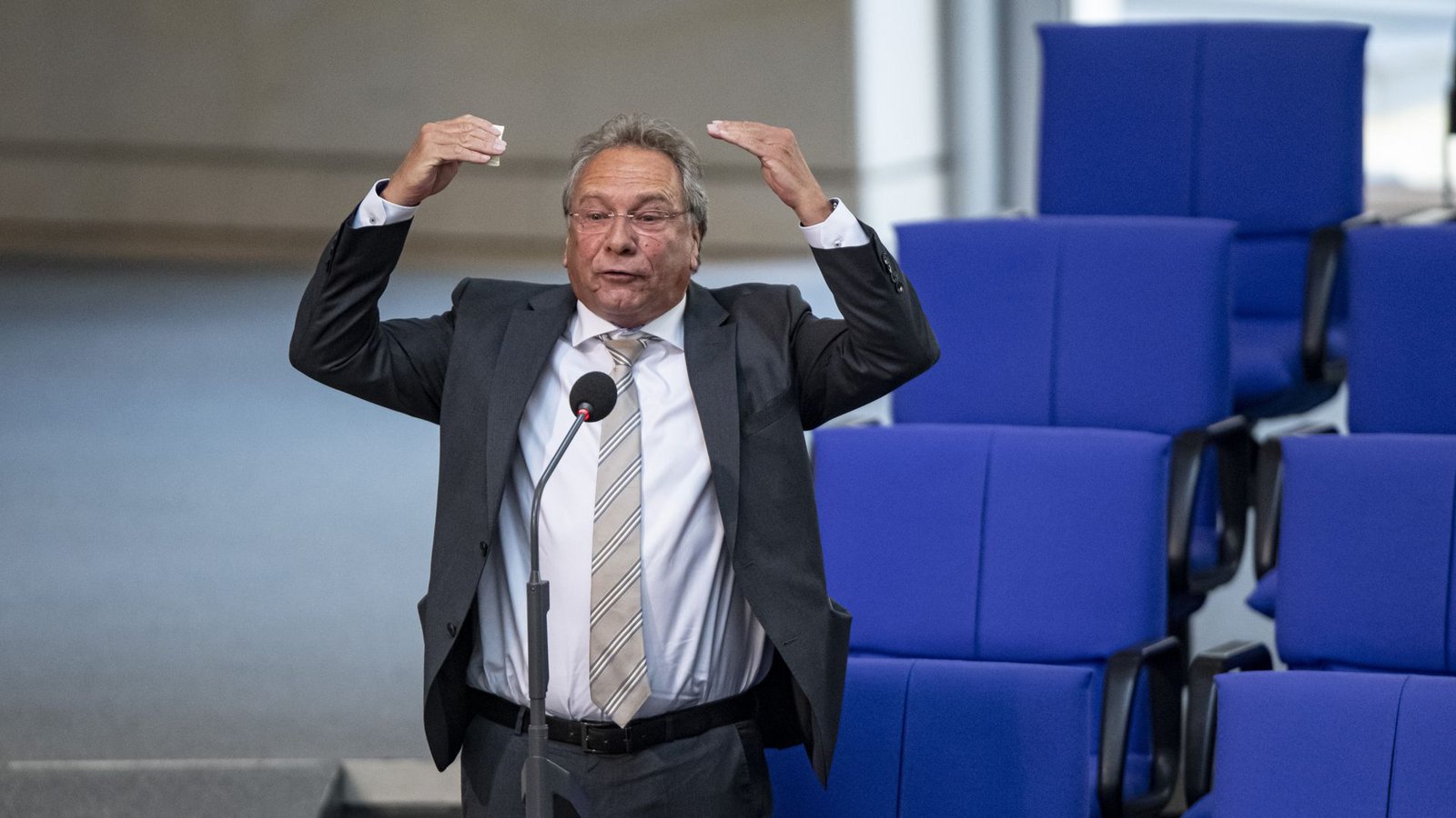 Klaus Ernst noch in seiner Rolle als Linken-Politiker.Foto: picture alliance/dpa/Fabian Sommer Klaus Ernst noch in seiner Rolle als Linken-Politiker.Foto: picture alliance/dpa/Fabian Sommer