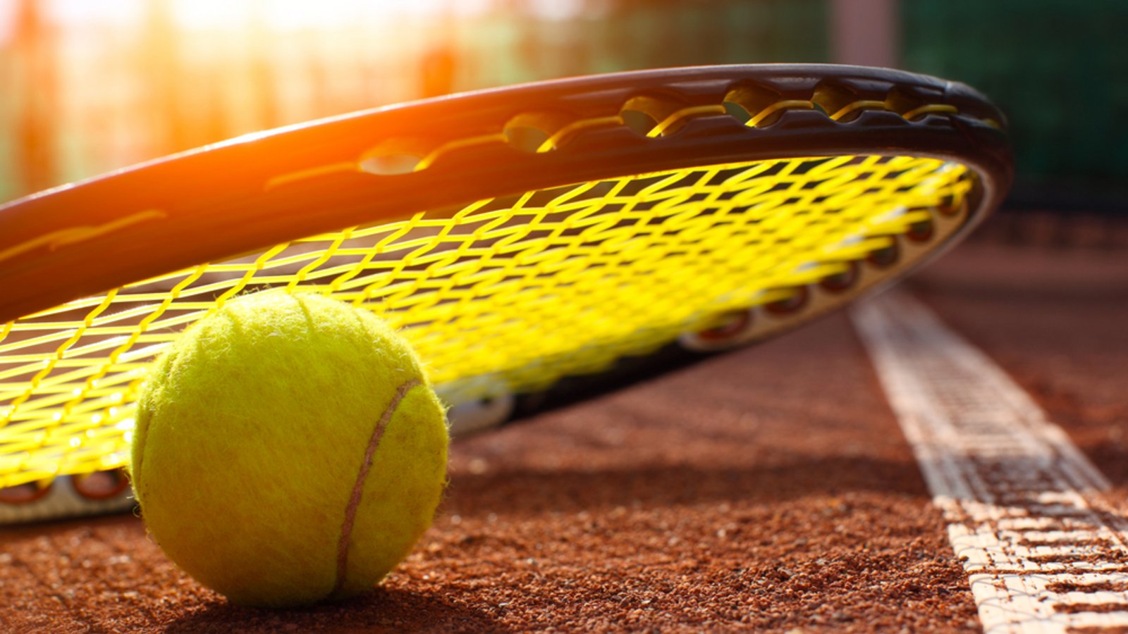 Die Spieldauer beim Tennis kann stark variieren.Foto: Mikael Damkier / shutterstock.com Die Spieldauer beim Tennis kann stark variieren.Foto: Mikael Damkier / shutterstock.com