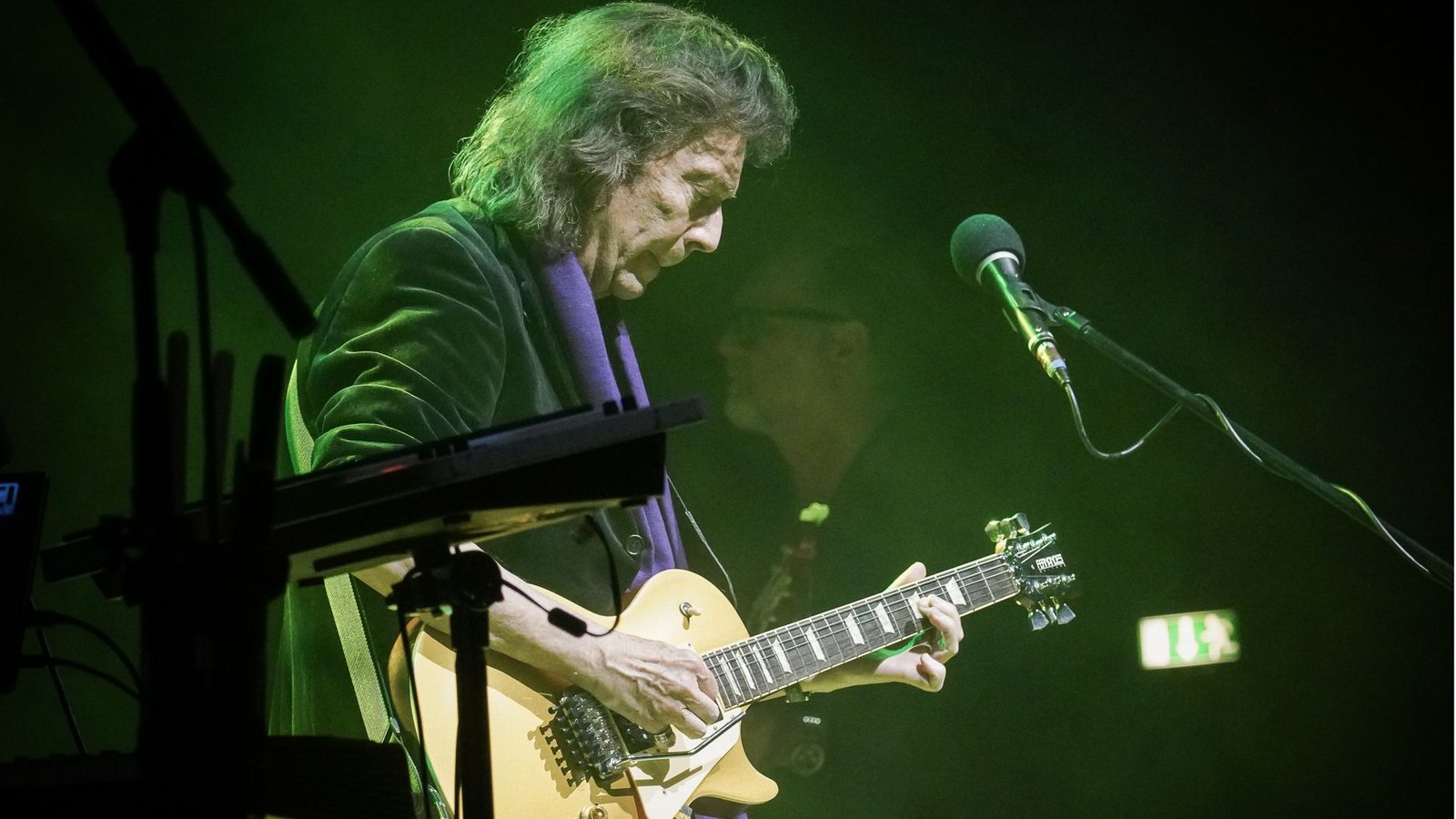 Hingebungsvoll: Steve Hackett in StuttgartFoto: Lichtgut/Ferdinando Iannone