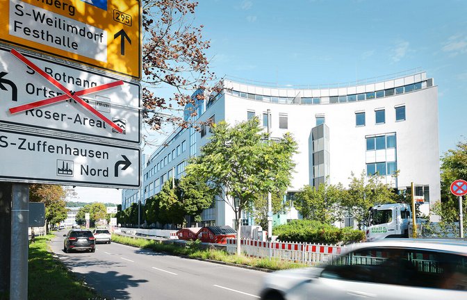 In dieses Gebäude an der B 295 in Feuerbach soll das Landesamt für Verfassungsschutz einziehen – nach einer Sanierung.<span class='image-autor'>Foto: Lichtgut/Max Kovalenko</span>
