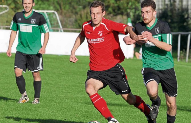 Dominik Haydl (Mitte) gehört zu der Horrheimer Mannschaft, die dank ihrer Einstellung schon mehrere Spiele gedreht hat. Foto: Bürkle