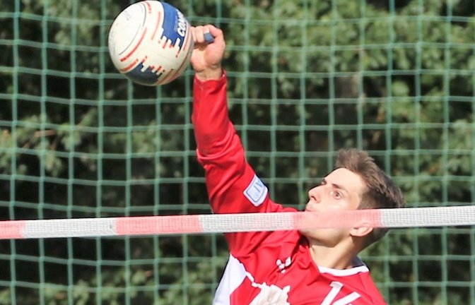 Jakob Kilpper (Bild) hat sich mit Johannes Jungclaussen bei den Aufgaben an der Leine abgewechselt und zieht mit seinem Team als Dritter der Südstaffel in die Meisterrunde ein. <span class='image-autor'>Foto: Küppers</span>