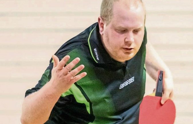 Martin Holzer und der TSV Hochdorf hat dem TSV Enzweihingen so gut wie keine Chance gelassen. Die Hochdorfer gewannen mit 9:2. Foto: Simecek