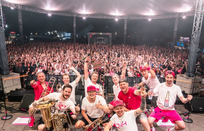 Hoch die Hände, Wochenende: Am Freitag (24. April) steigt die Blech X-Plosion in Schwieberdingen.  <span class='image-autor'>Foto: p</span>