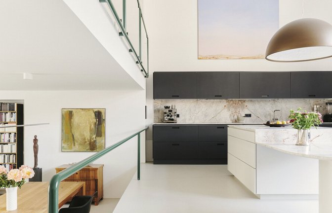 Der 1. Preis wurde an Christopher Sitzler,  Architekt aus Berlin, für das Projekt „Wohnungszusammenlegung“ in Berlin-Kreuzberg. verliehen.<span class='image-autor'>Foto: Franz Grünewald/Callwey Verlag</span>