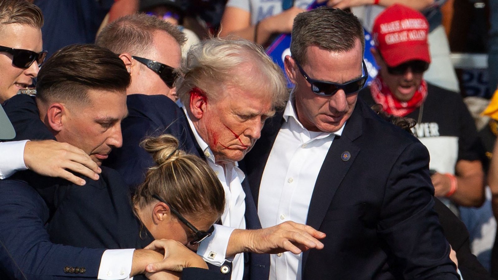Donald Trump war bei dem Attentat in Pennsylvania leicht verletzt worden.Foto: AFP/REBECCA DROKE Donald Trump war bei dem Attentat in Pennsylvania leicht verletzt worden.Foto: AFP/REBECCA DROKE